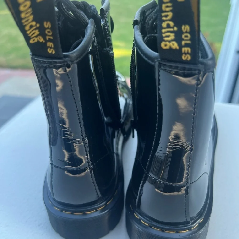 Dr. Martens Black Patent Ankle Boots Junior/Ladies NWOT Size 5